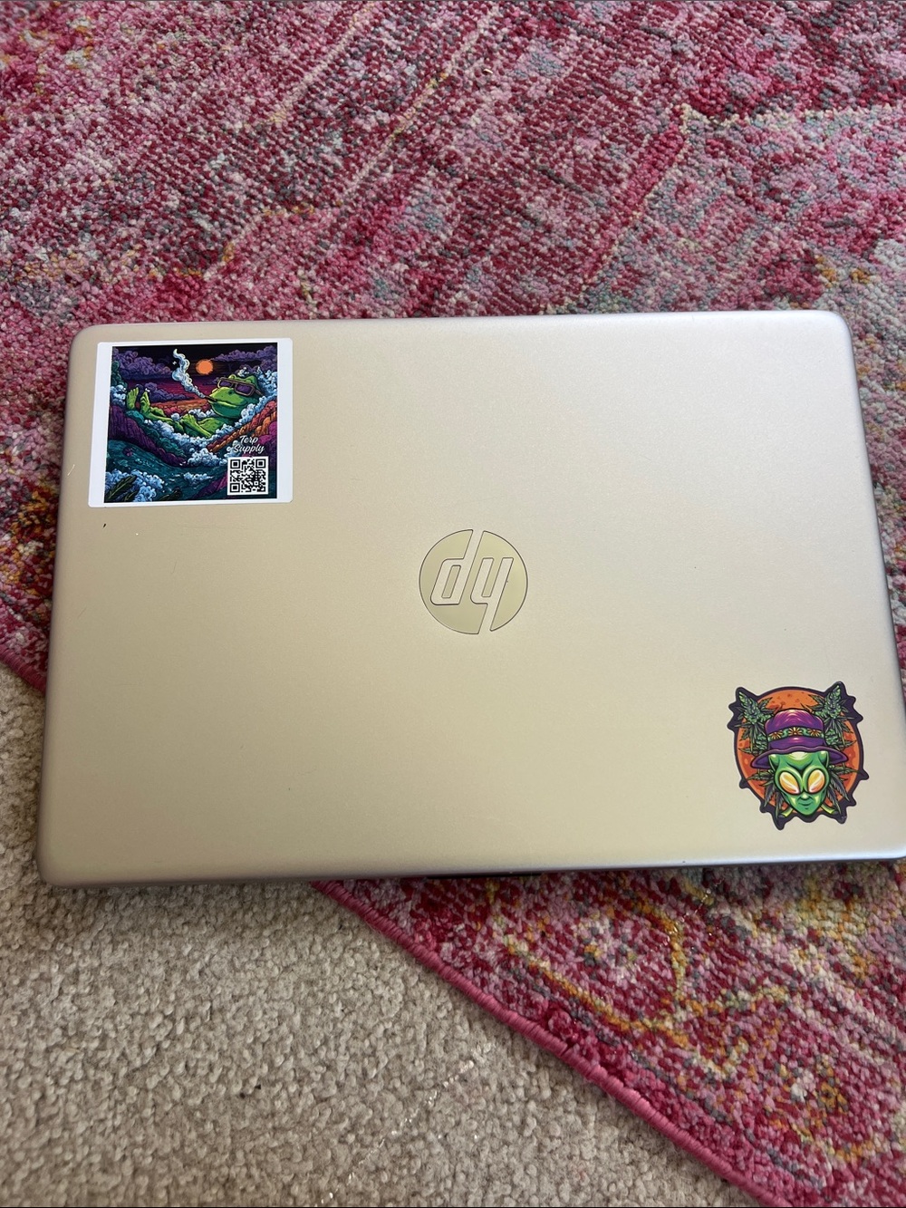 HP Notebook 14-dq1038wm GOLD